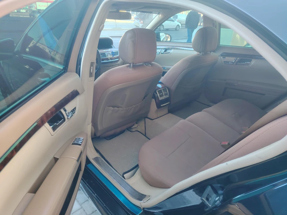 Mercedes-Benz S-class I W221