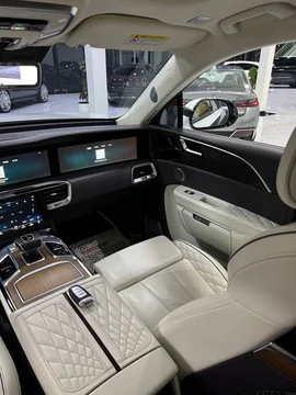 Hongqi E-HS9 I