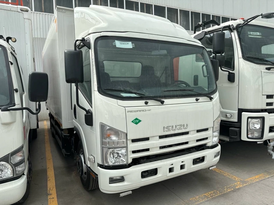 ISUZU NPR 82 L CNG I