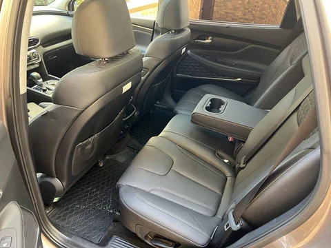 Hyundai Santa Fe IV