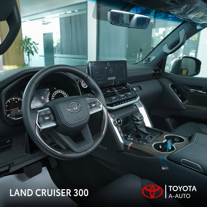 Toyota Land Cruiser 300 Series