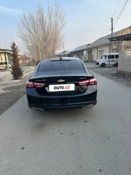 Chevrolet Malibu IX