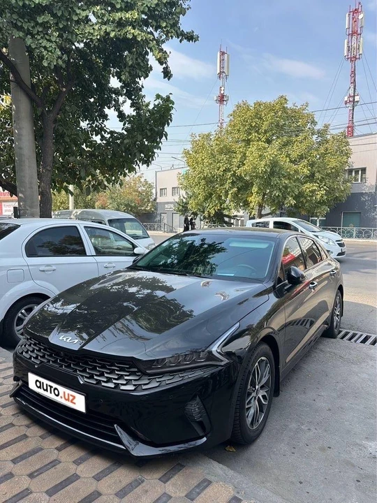 Kia K5 III