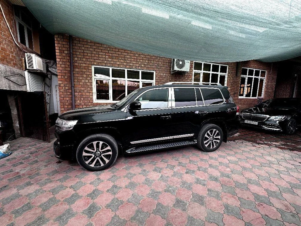 Toyota Land Cruiser 200 Series Рестайлинг 2