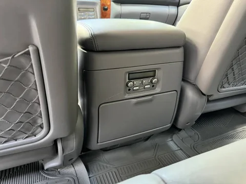 Toyota Land Cruiser 100 Series Рестайлинг 1