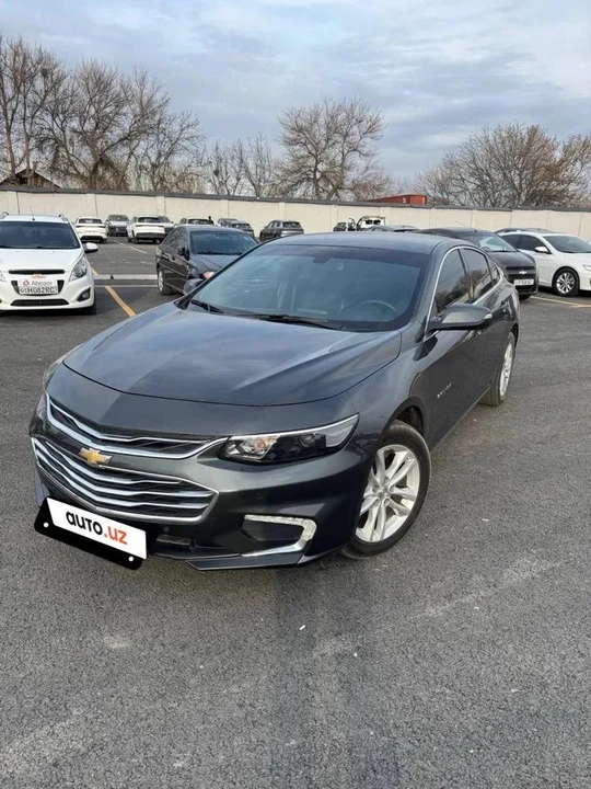 Chevrolet Malibu IX