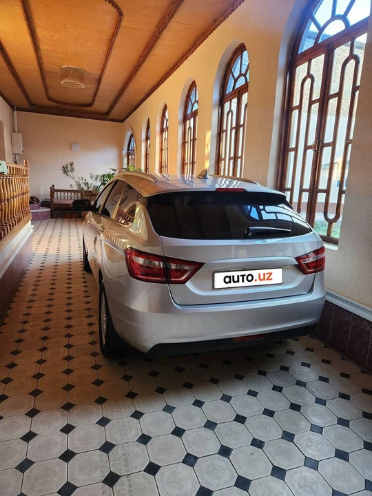 Lada Vesta I