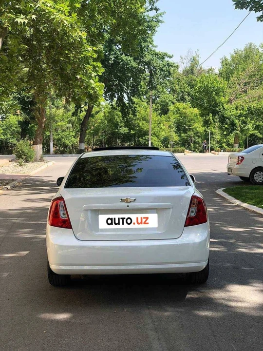 Chevrolet Gentra II