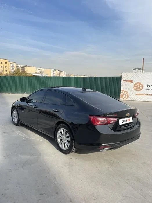 Chevrolet Malibu IX