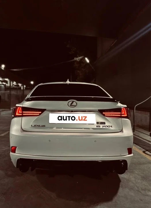 Lexus IS III