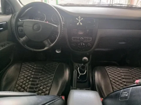 Chevrolet Gentra II