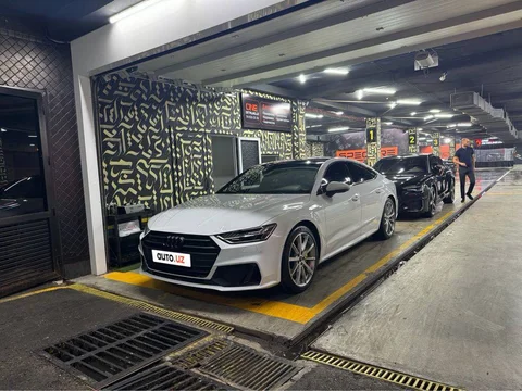Audi A7 II (4K)