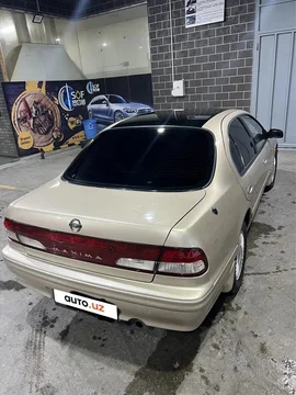 Nissan Maxima IV (A32)
