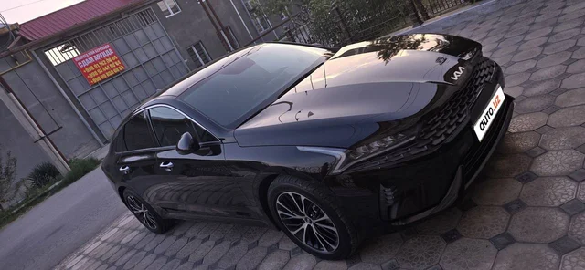 Kia K5 III