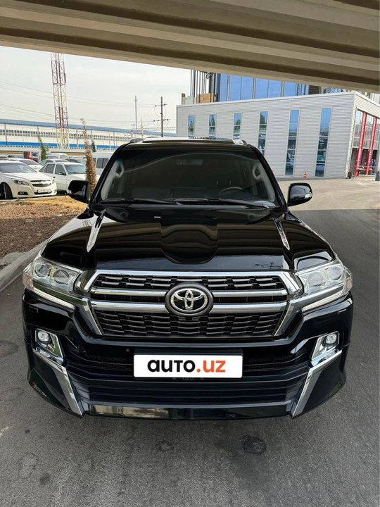 Toyota Land Cruiser 200 Series Рестайлинг 2