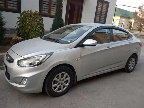 Hyundai Accent IV