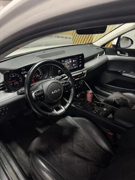 Kia K5 III