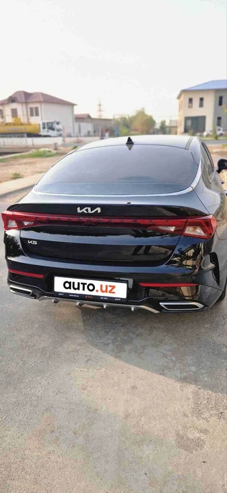 Kia K5 III