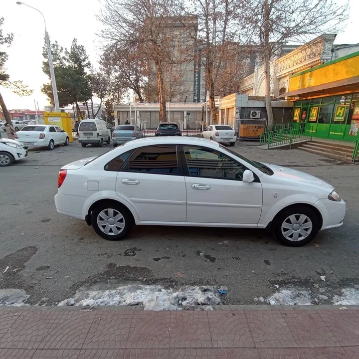 Chevrolet Gentra II