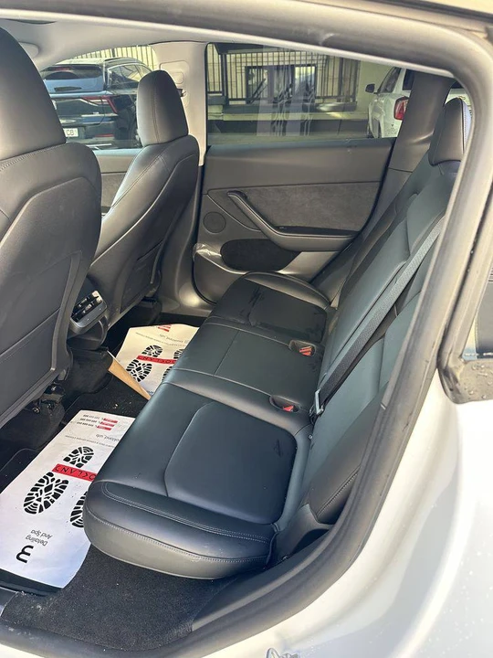 Tesla Model Y I