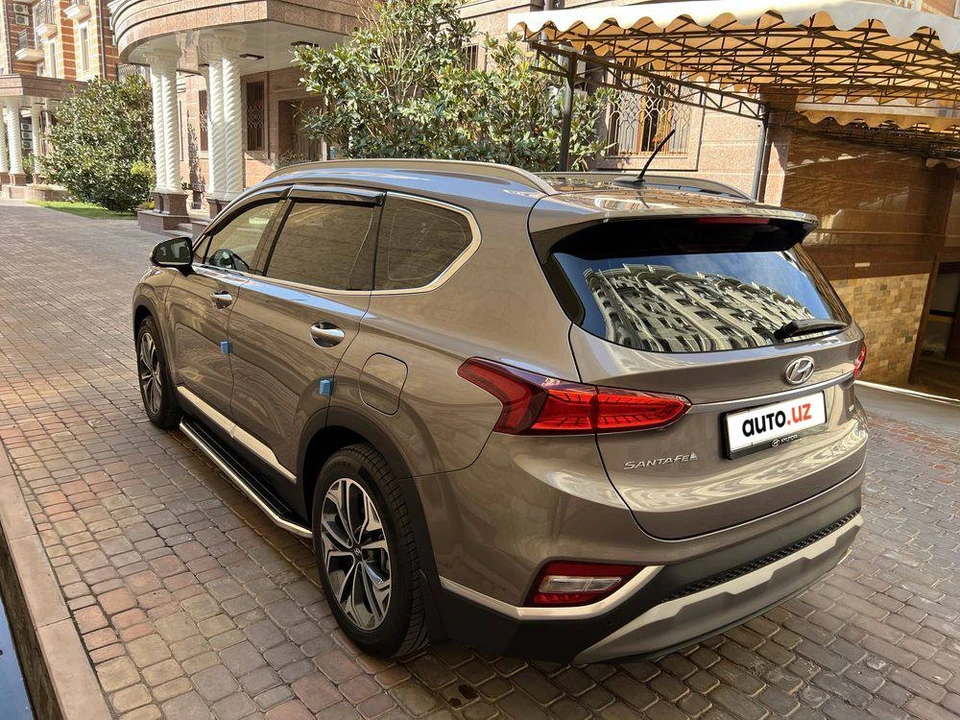 Hyundai Santa Fe IV
