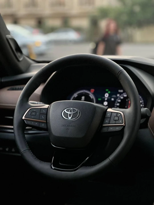 Toyota Grand Highlander I