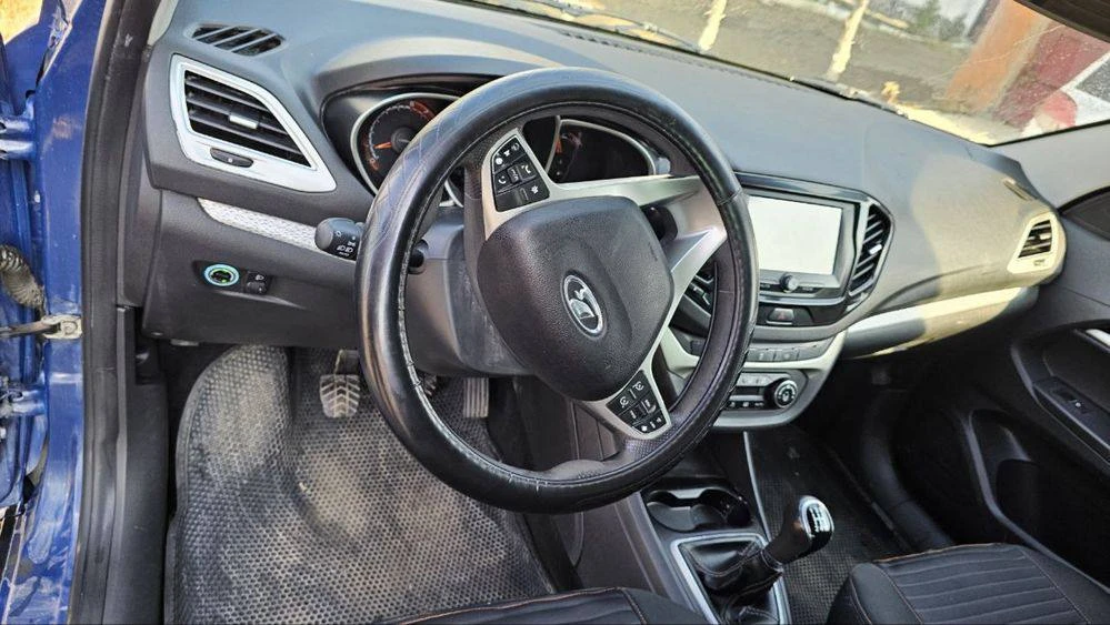 Lada Vesta I
