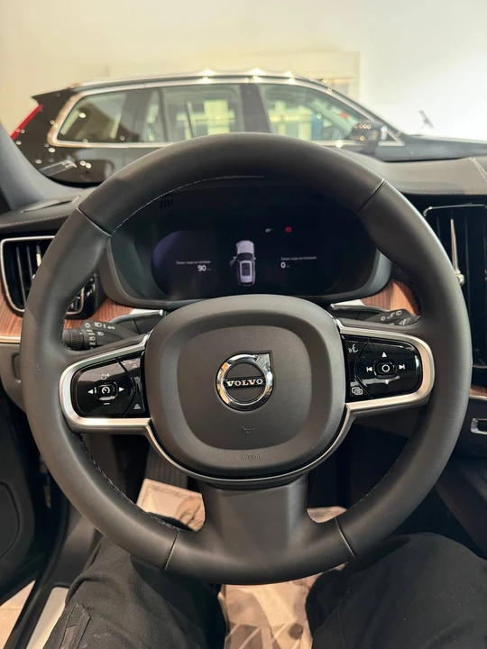 Volvo XC60 II Рестайлинг