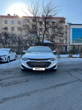 Chevrolet Malibu IX