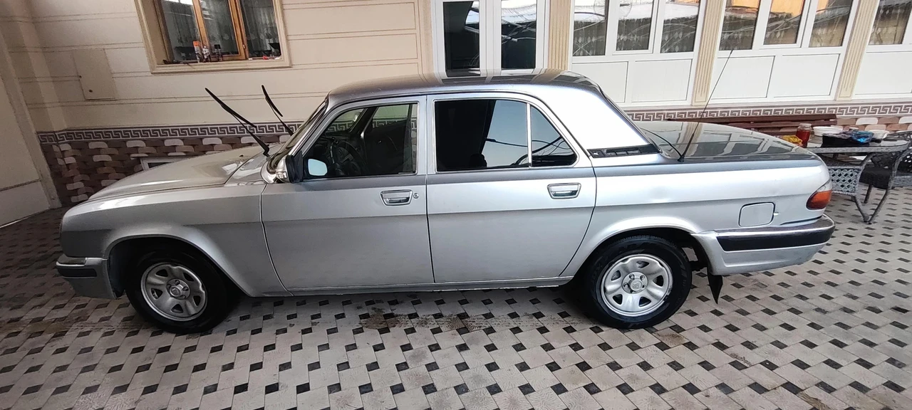 GAZ 31105 Volga