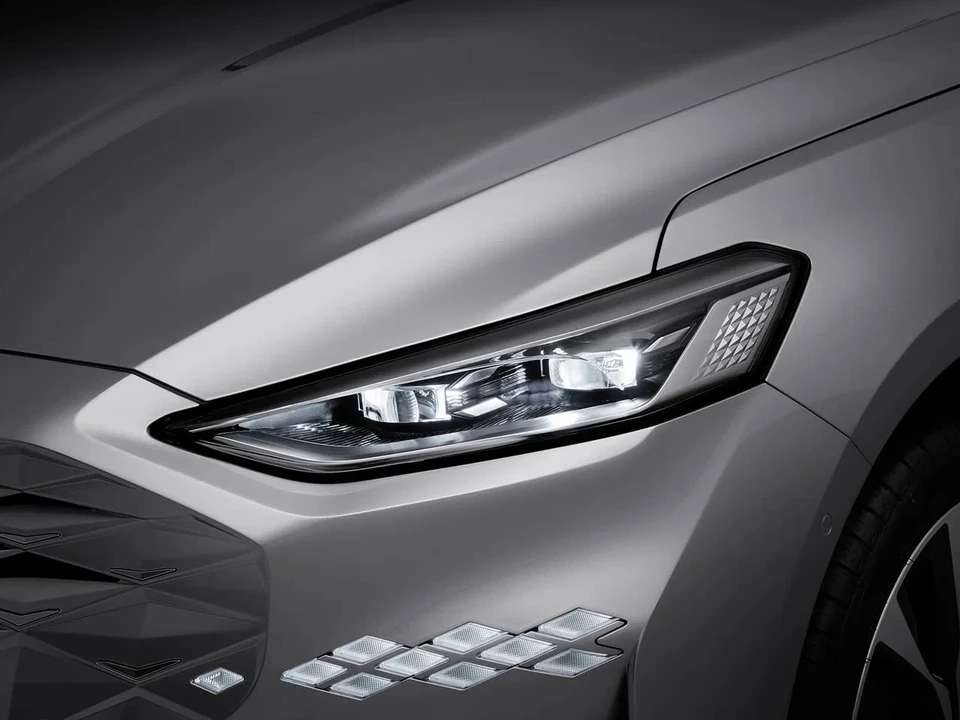 Kia K8 I
