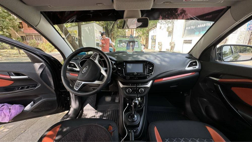 Lada Vesta I