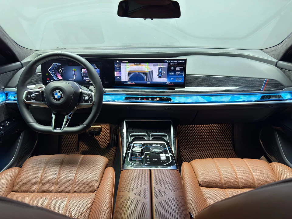 BMW 7 series VII (G70)