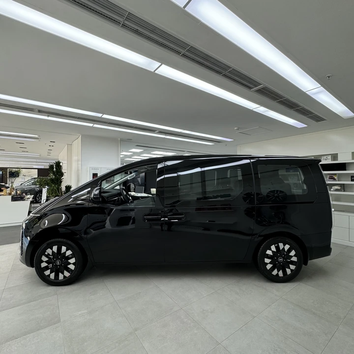 Hyundai Staria I