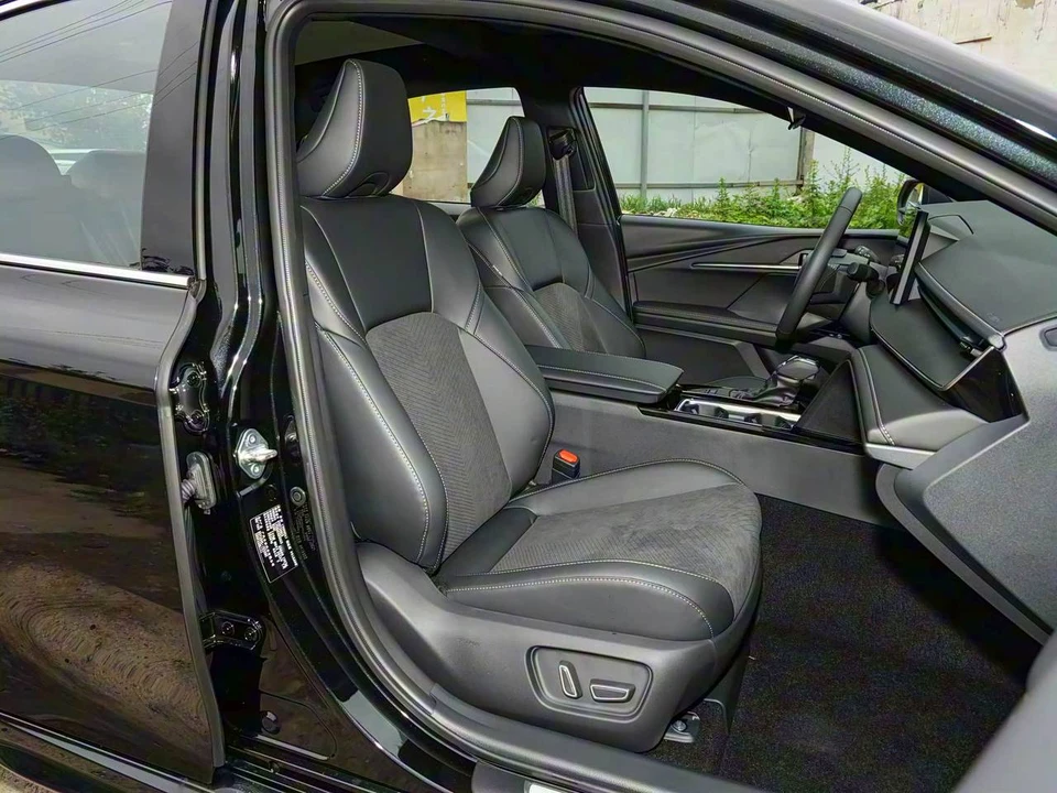Toyota Camry IX (XV80) China Market