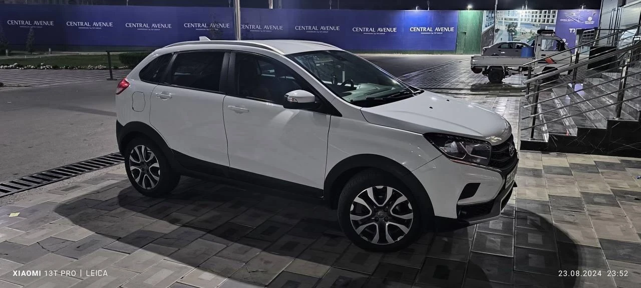 Lada XRAY I