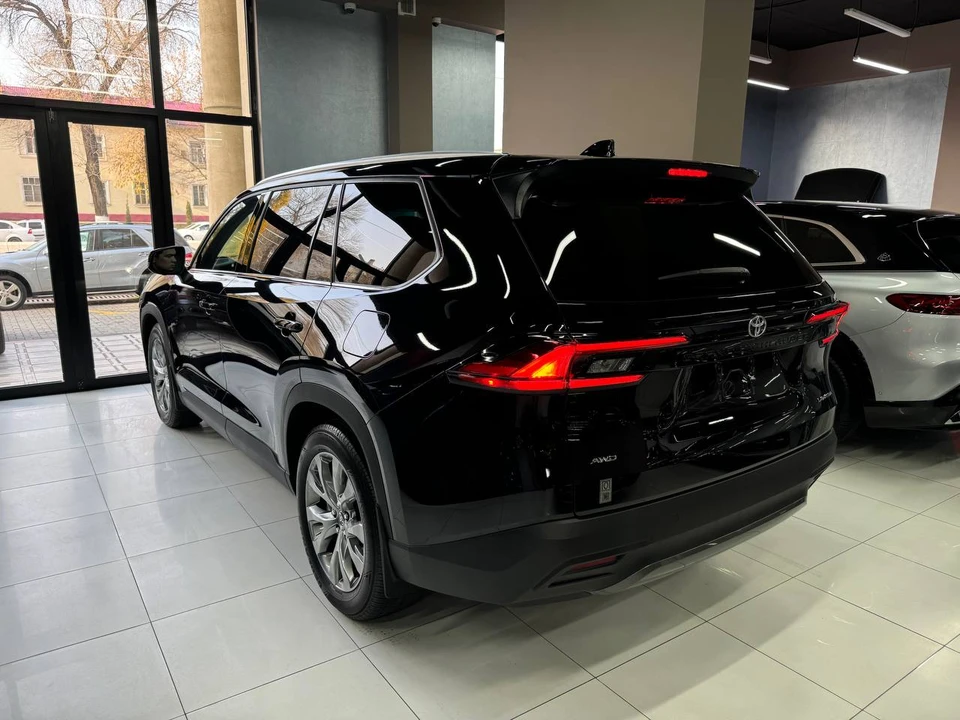 Toyota Grand Highlander I