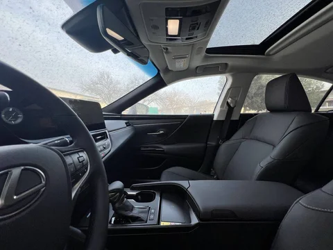 Lexus ES VII Рестайлинг