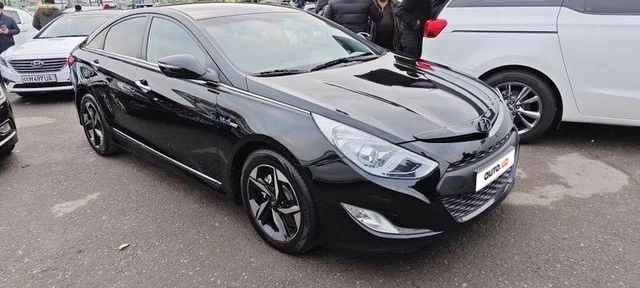 Hyundai Sonata VI (YF)