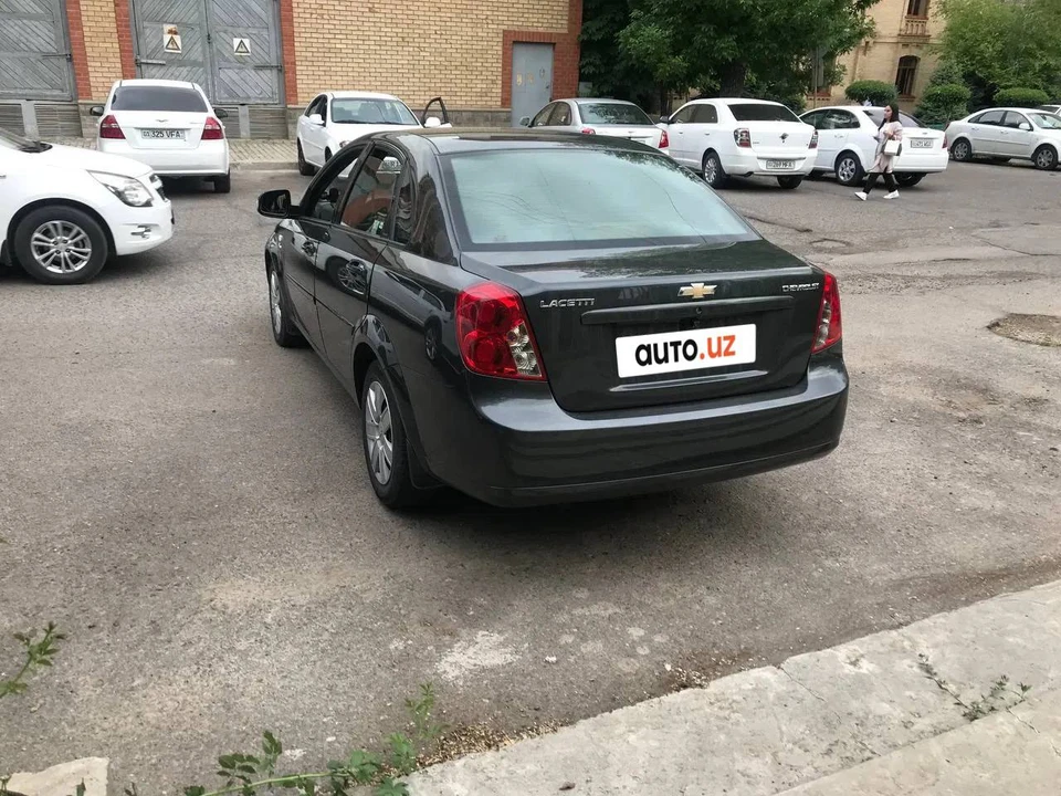 Chevrolet Gentra II