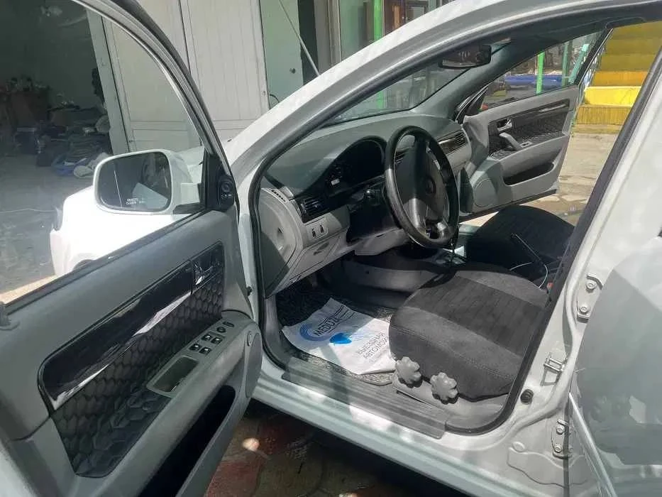 Chevrolet Gentra II