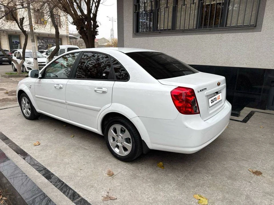 Chevrolet Gentra II