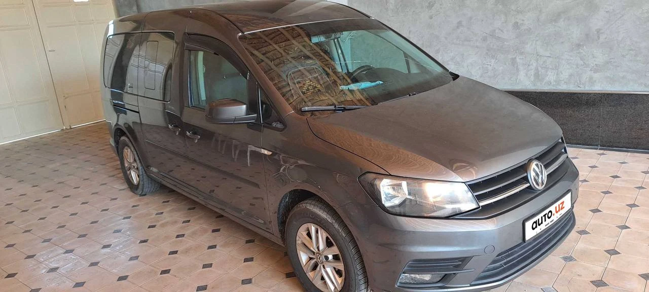 Volkswagen Caddy V