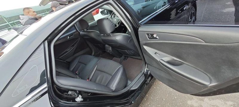 Hyundai Sonata VI (YF)
