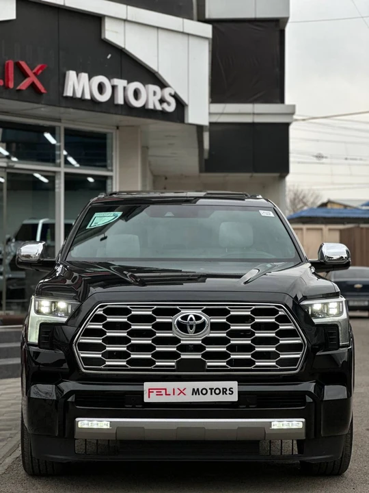 Toyota Sequoia III