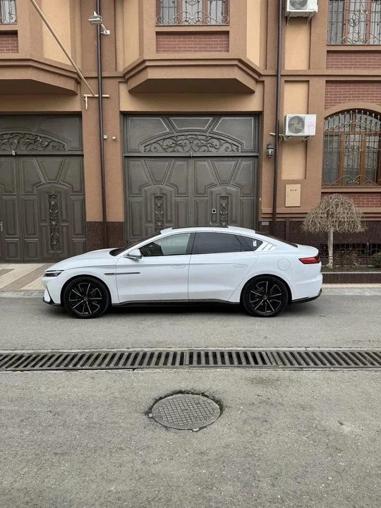 BYD Han I