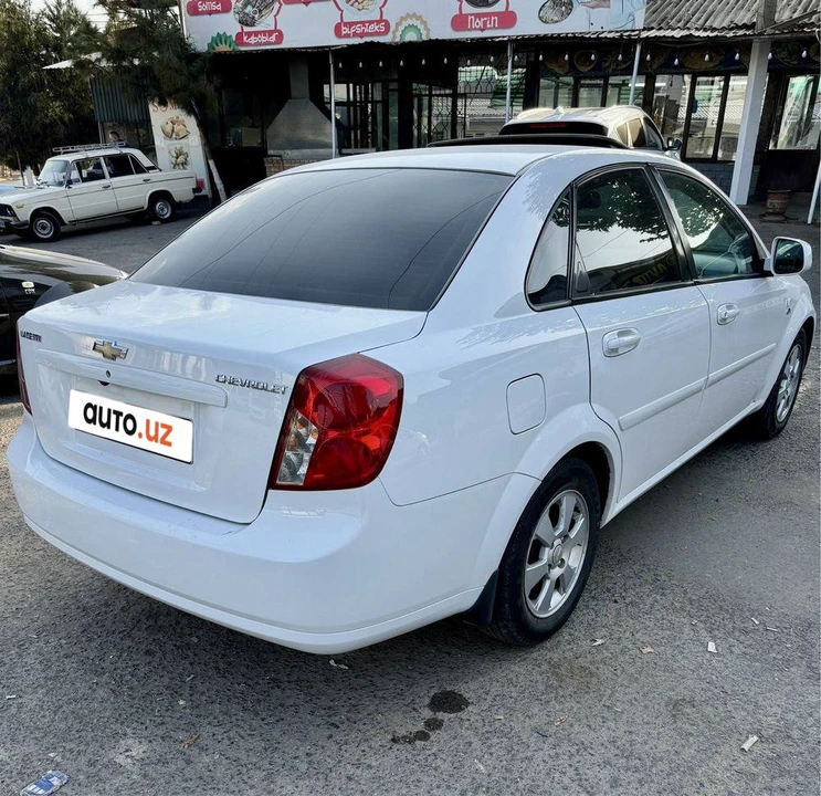 Chevrolet Gentra II