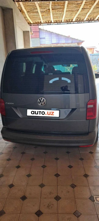 Volkswagen Caddy V
