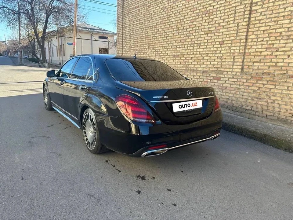 Mercedes-Benz S-class I W220