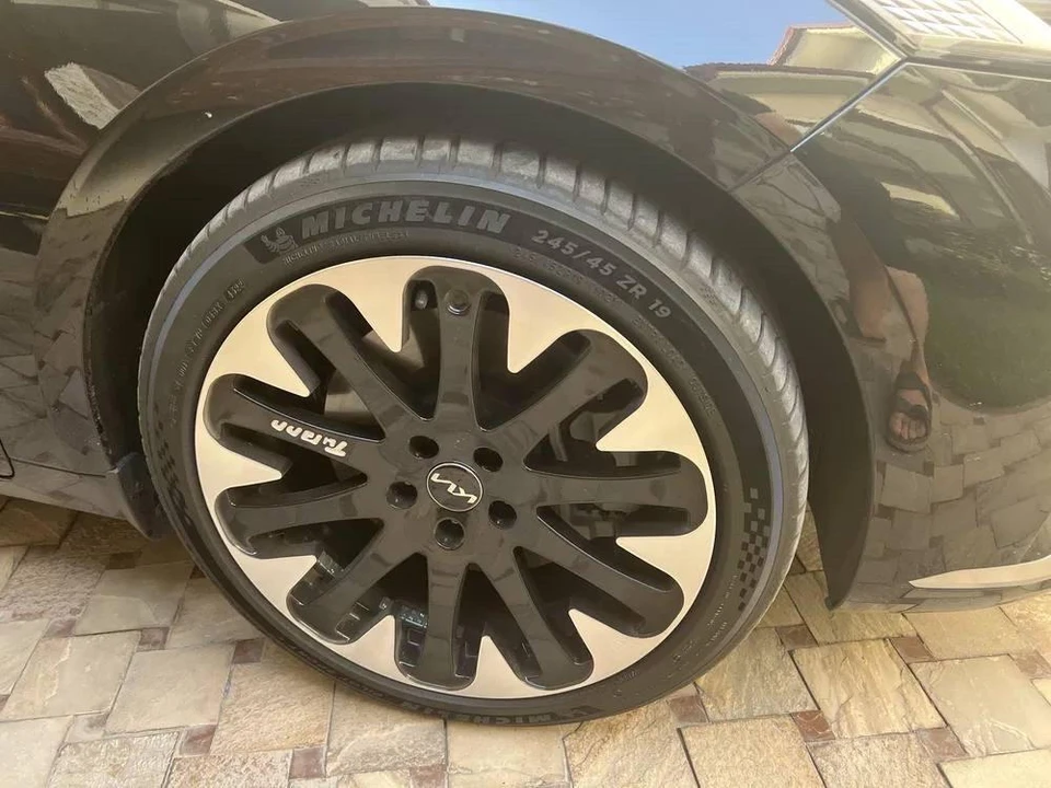 Kia K8 I